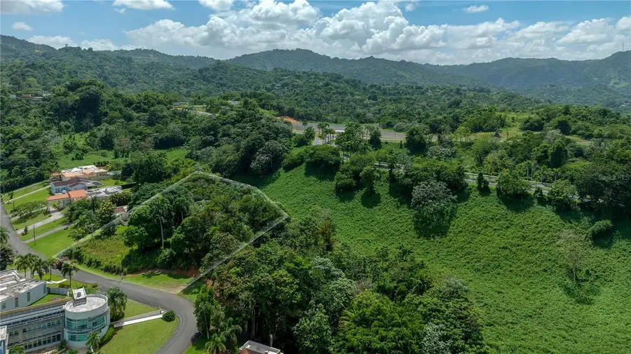 Lot-C42/43 Valle Escondido, Guaynabo, PR 00971 - Image #2
