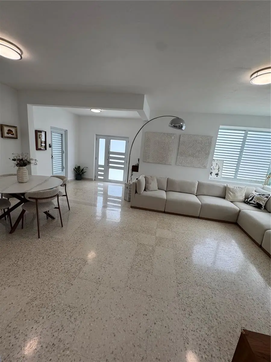 566 Austral, San Juan, PR 00920 - Image #2