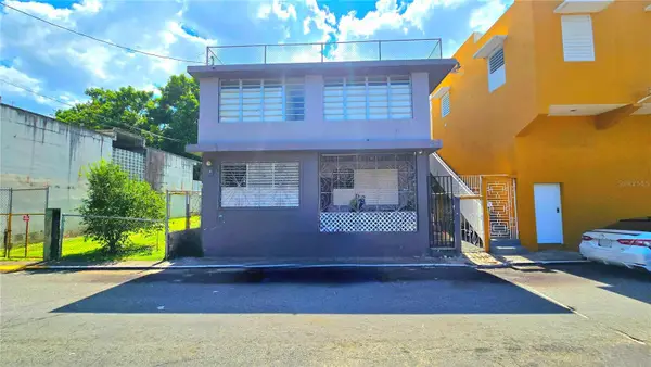 JULIAN BLANCO Pueblo #35, VEGA BAJA, PR 00693