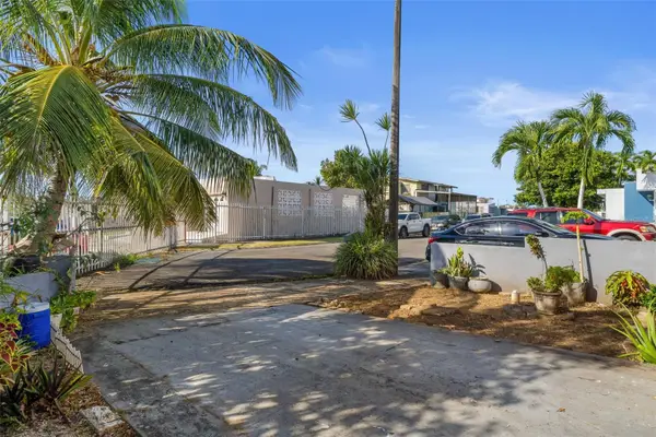 Address Withheld By Seller, TOA BAJA, PR 00949