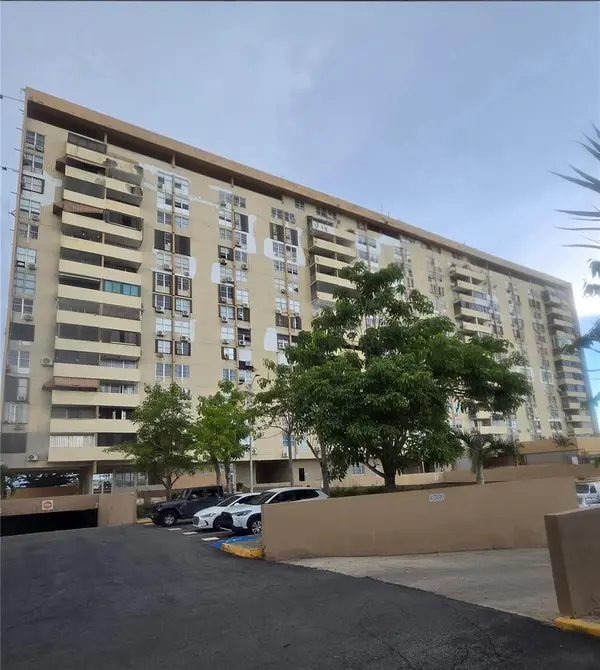 . Calle Andalucia #517, CAROLINA, PR 00983