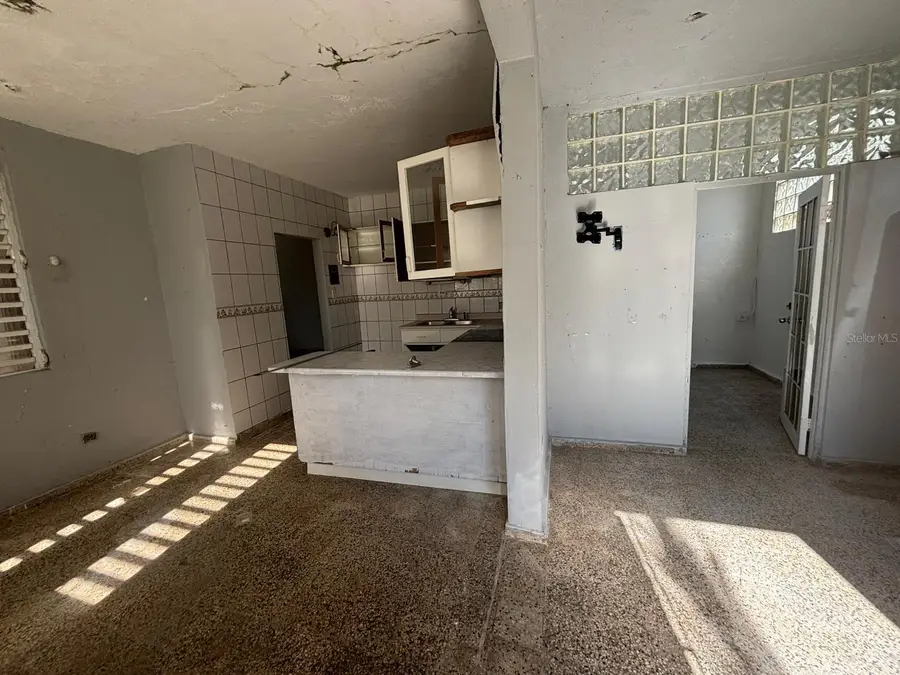 S44 AMAPOLA ST Lomas Verdes Dev., Bayamon, PR 00956 - Image #3