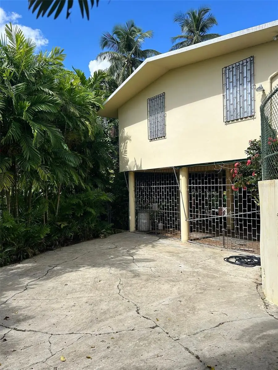 URB GARDEN HILLS Terrace St. #L4, Guaynabo, PR 00969 - Image #3