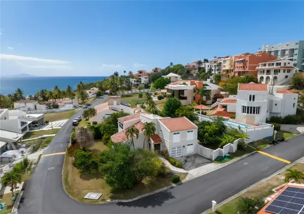 37 Surfside, HUMACAO, PR 00791
