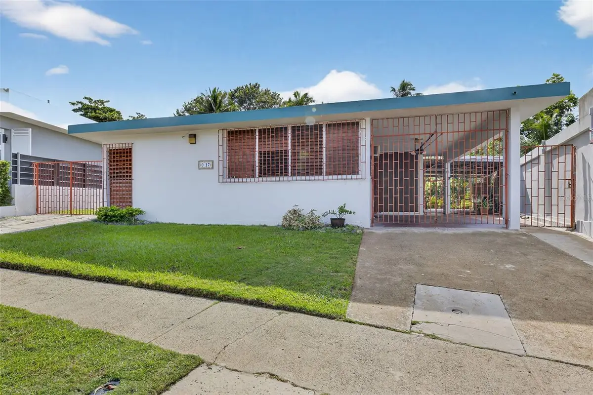 MCKINLEY  ST. Urb. Parkville #17,, Guaynabo, PR 00969 - Image #1