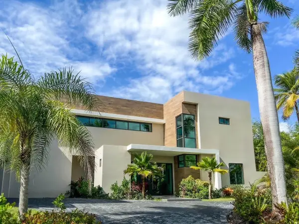 61 Golf View Dr, DORADO, PR 00646