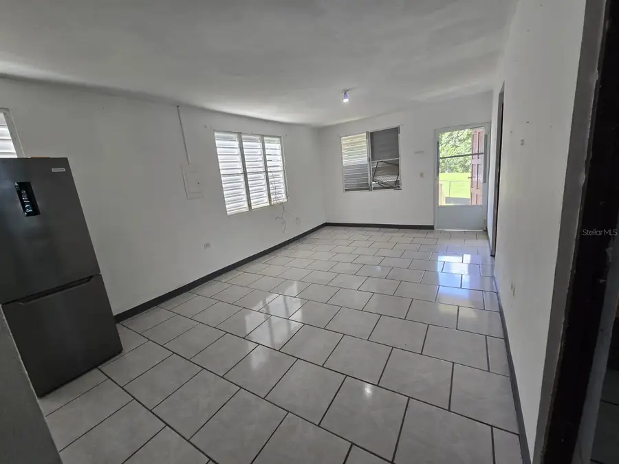 252 Calle Felicita Pinto Morales Comunidad Playita, Yabucoa, PR 00767 - Image #3