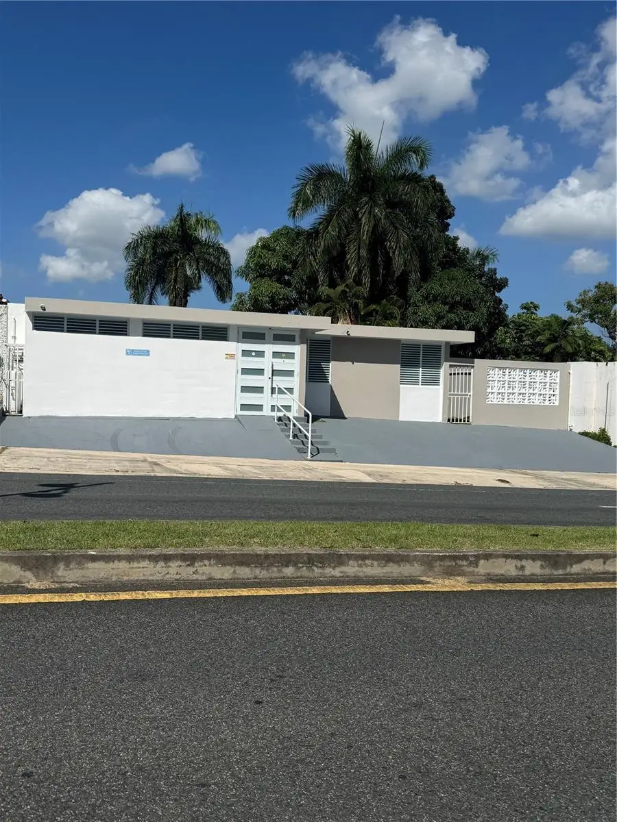 Blq 5 #14 Santa Ana Ave., Guaynabo, PR 00969 - Image #1