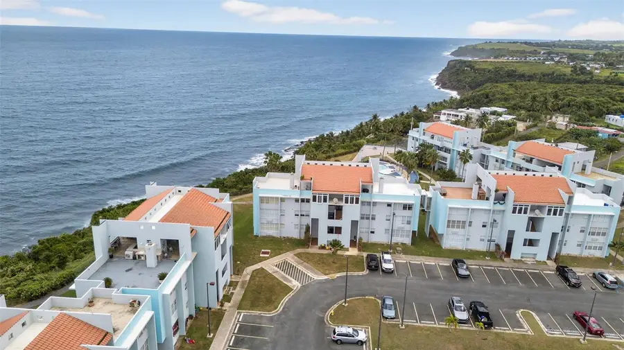 Paraso del Atlntico Carr. 4485 #Apt. 307, Quebradillas, PR 00678 - Image #2