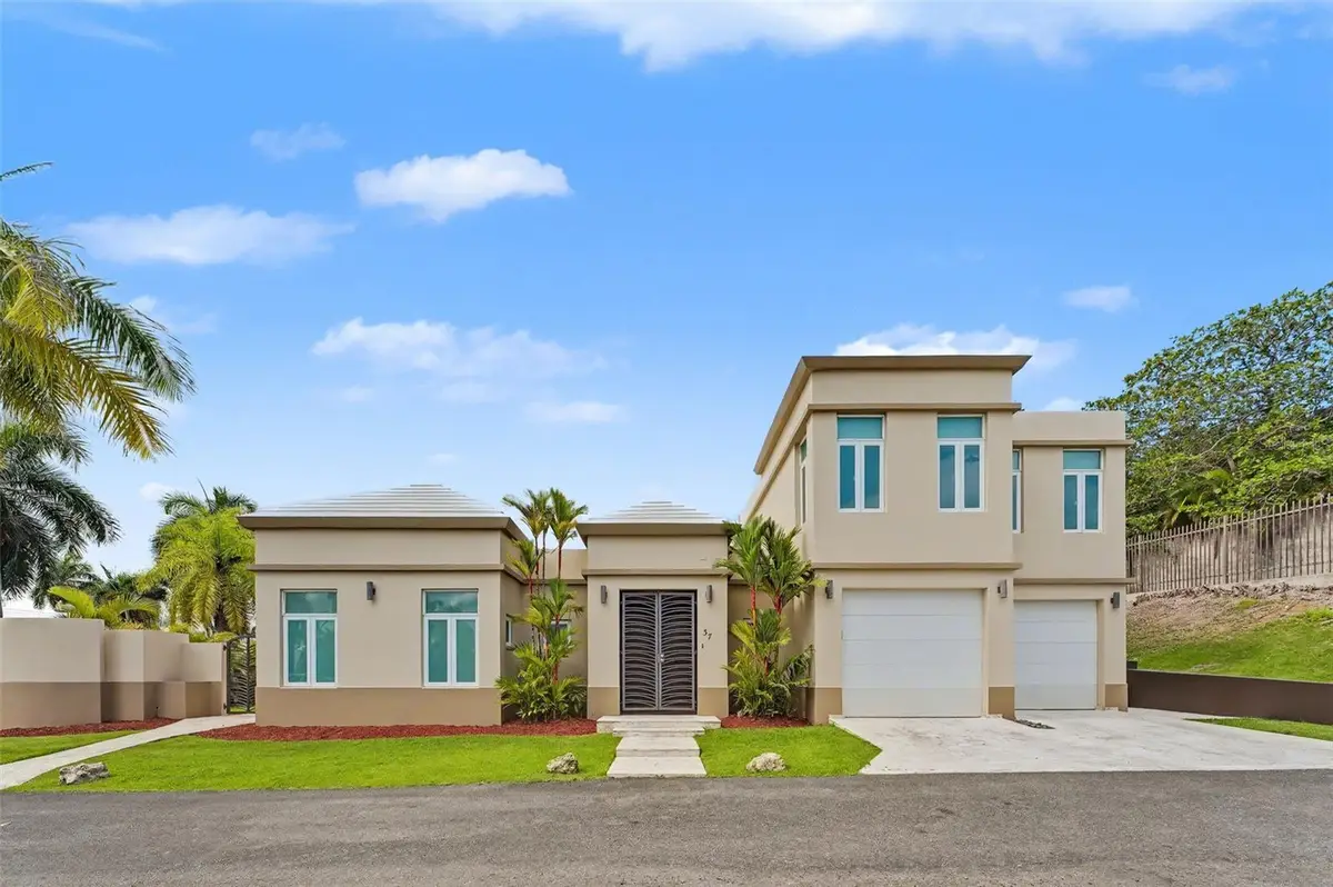 37 Paseo Las Palmas, Dorado, PR 00646 - Image #1