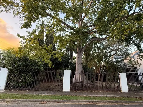 Calle Pedrosa, Garden Hills, GUAYNABO, PR 00966