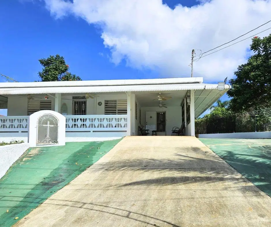 7139 Ave Jose De Jesus Esteves, Aguadilla, PR 00603 - Image #1