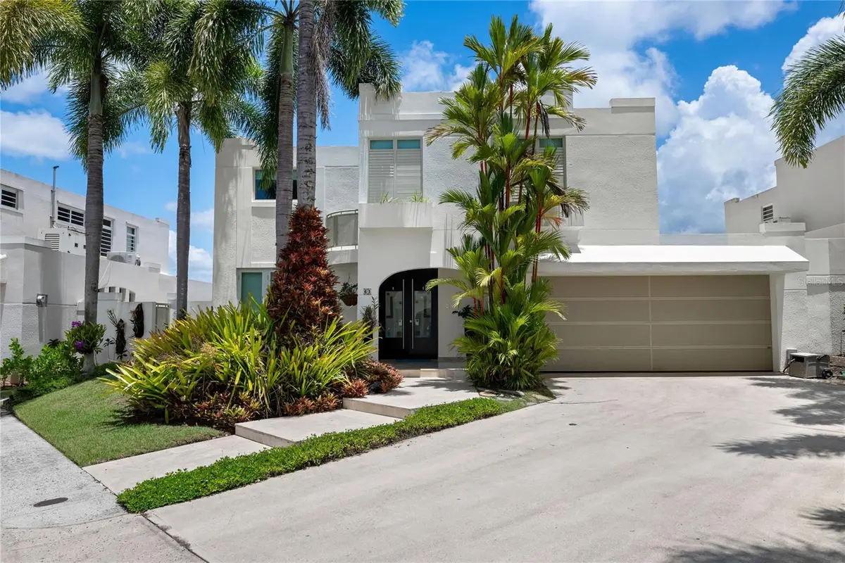 Estancias Reales Principe Rainiero #63, Guaynabo, PR 00969 - Image #1