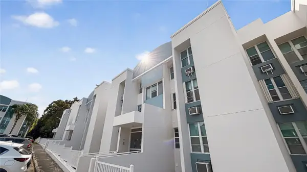 844 San Juan Chalets #PH 1, SAN JUAN, PR 00926