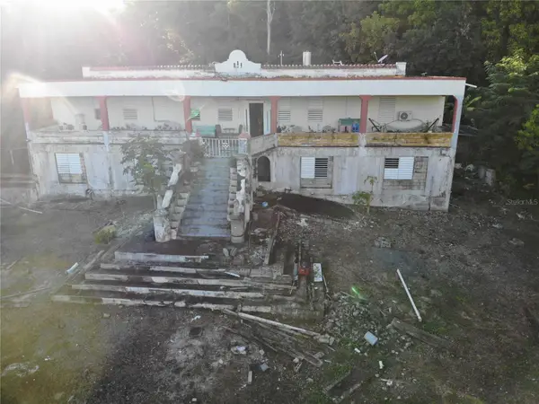 8874 Calle 3, CANOVANAS, PR 00729