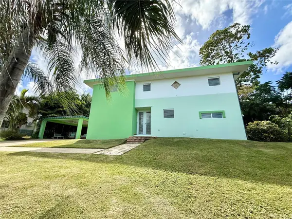 5 Batey Oeste #14, LUQUILLO, PR 00773