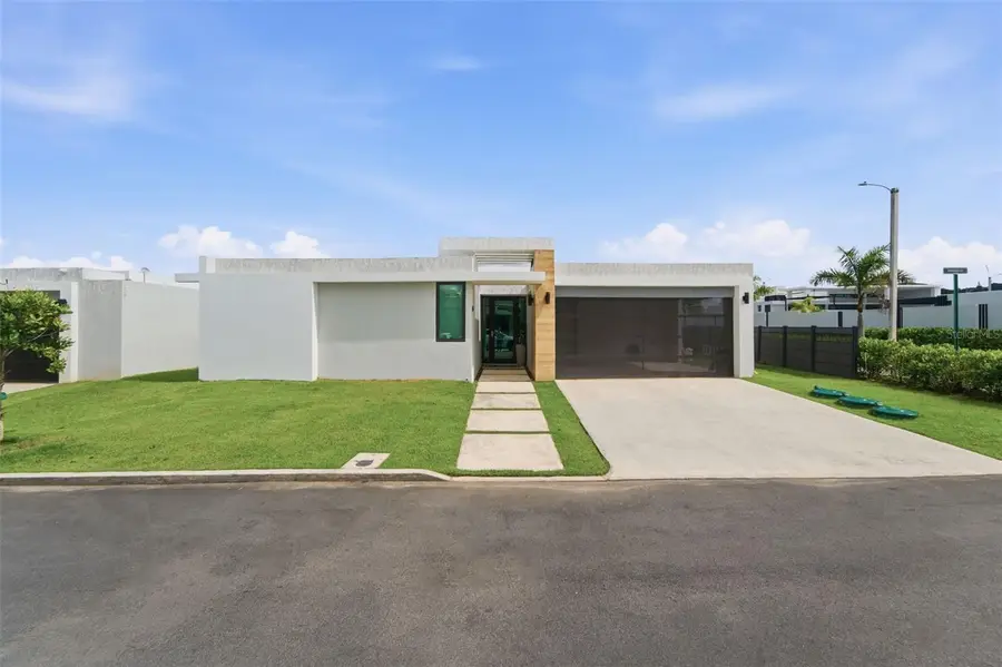 86 Orinoco Street, Bayamon, PR 00959 - #2