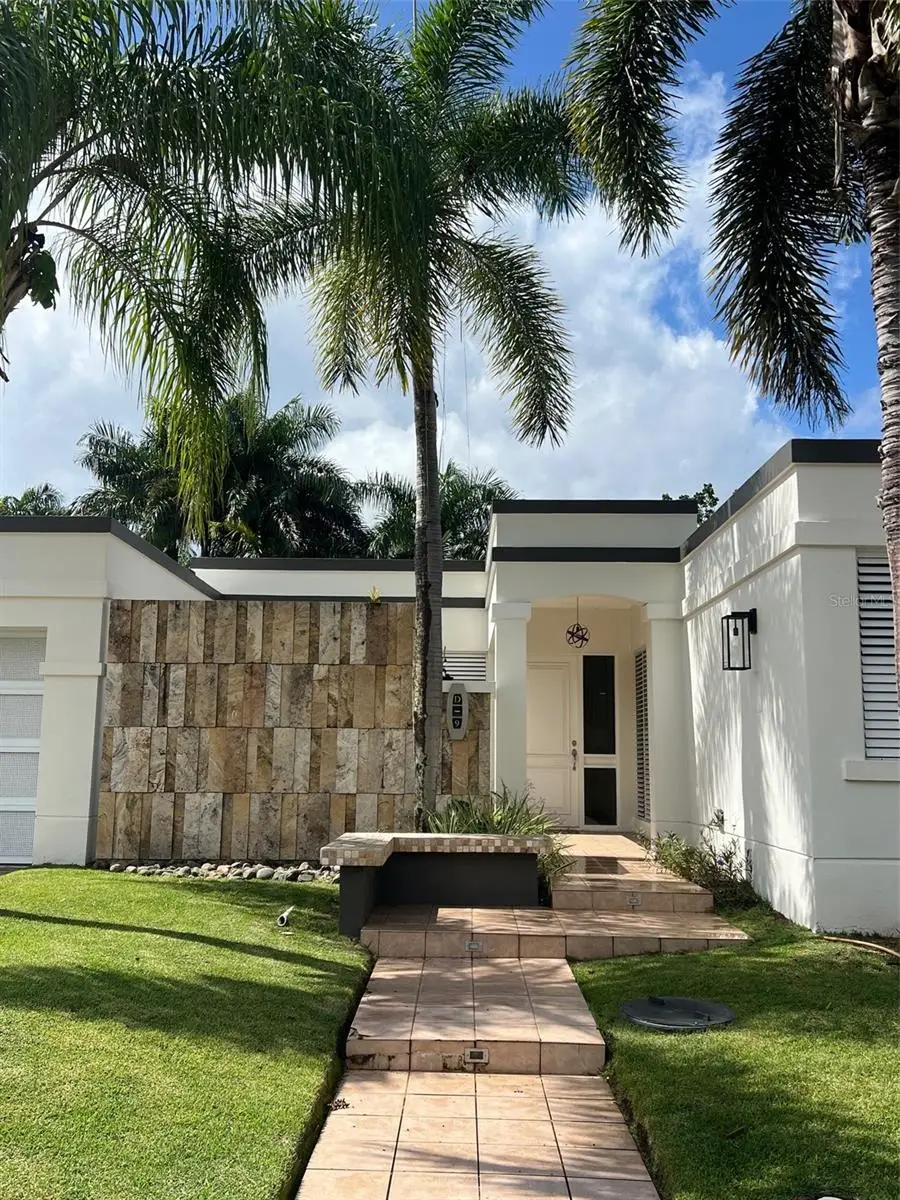 E-2-E-98 4 Street #D-9, Guaynabo, PR 00969 - #3