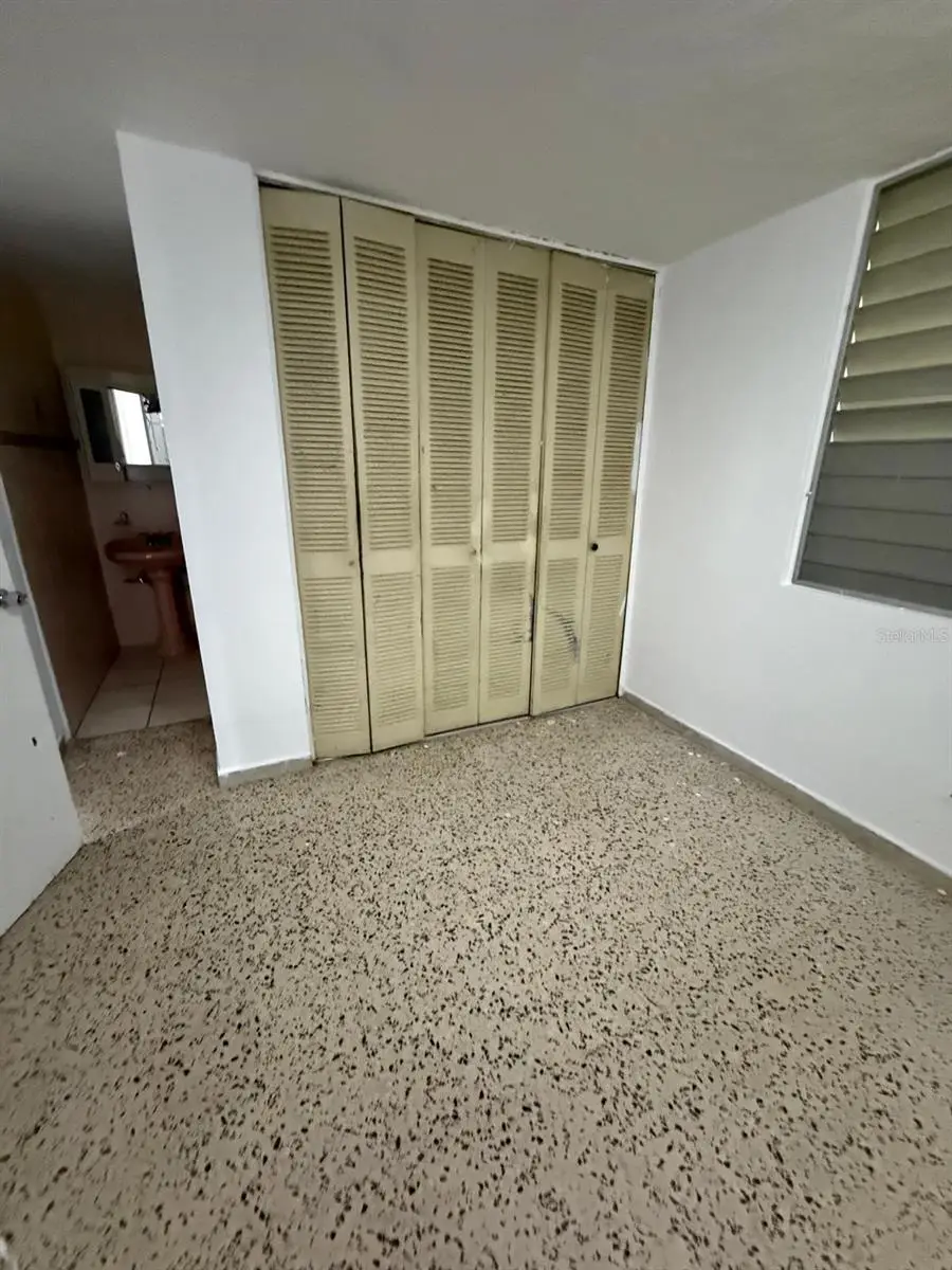 CALLE 9 BLOQUE E-10 Calle 9 Bloque E-10 Santa Elena #E-10, Bayamon, PR 00957 - #3