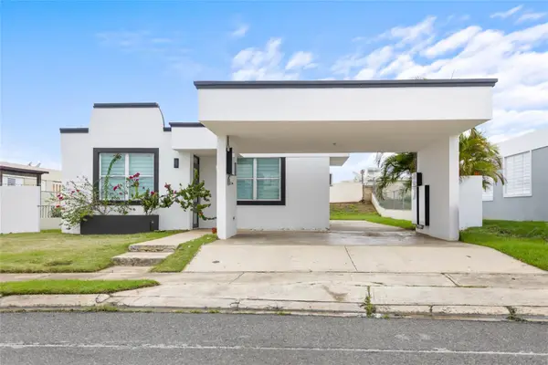 4 Julio Almeda Estancias De Carrizales, HATILLO, PR 00659