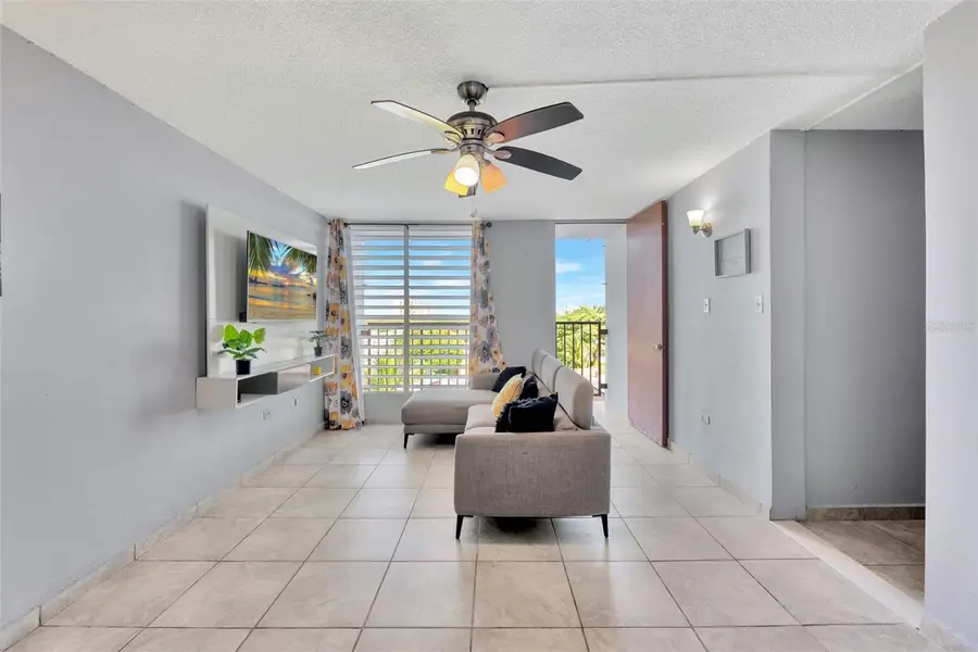 ZURANA ST. Cond. Jardines De Berwin #APT. D-402, San Juan, PR 00924 - #2