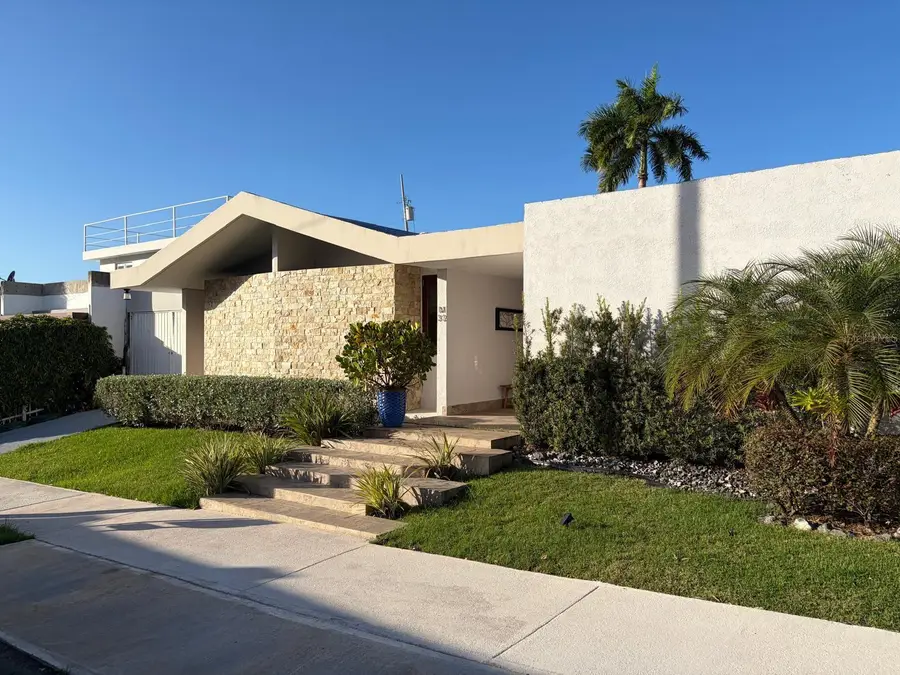 M32  HILLDRIVE N Urbanizacion Torrimar #M32, Guaynabo, PR 00966 - #2