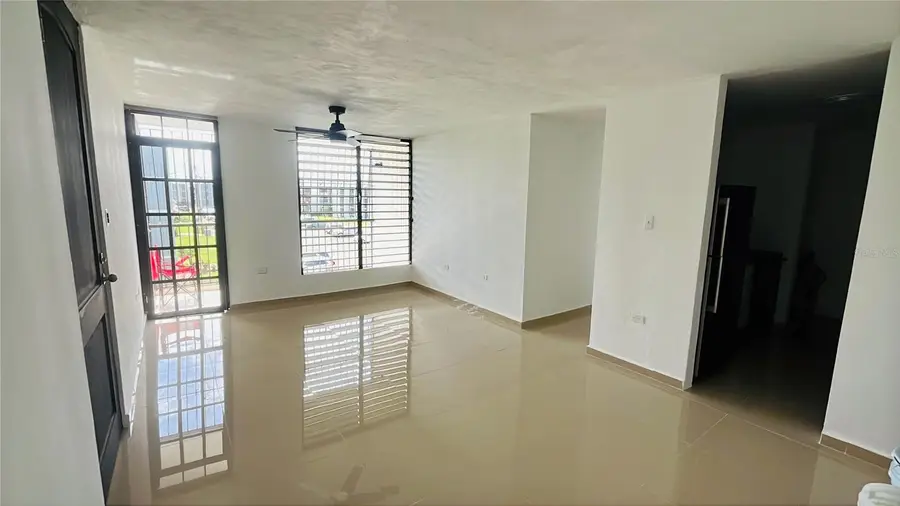 B-2 Ave Pontezuela Apt 3-b Condominio Pontezuela I #1, Carolina, PR 00983 - #2