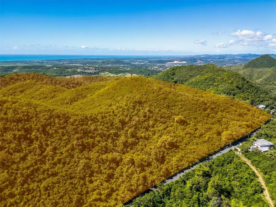 Bo Tijeras, Juana Diaz, PR 00795 - #2