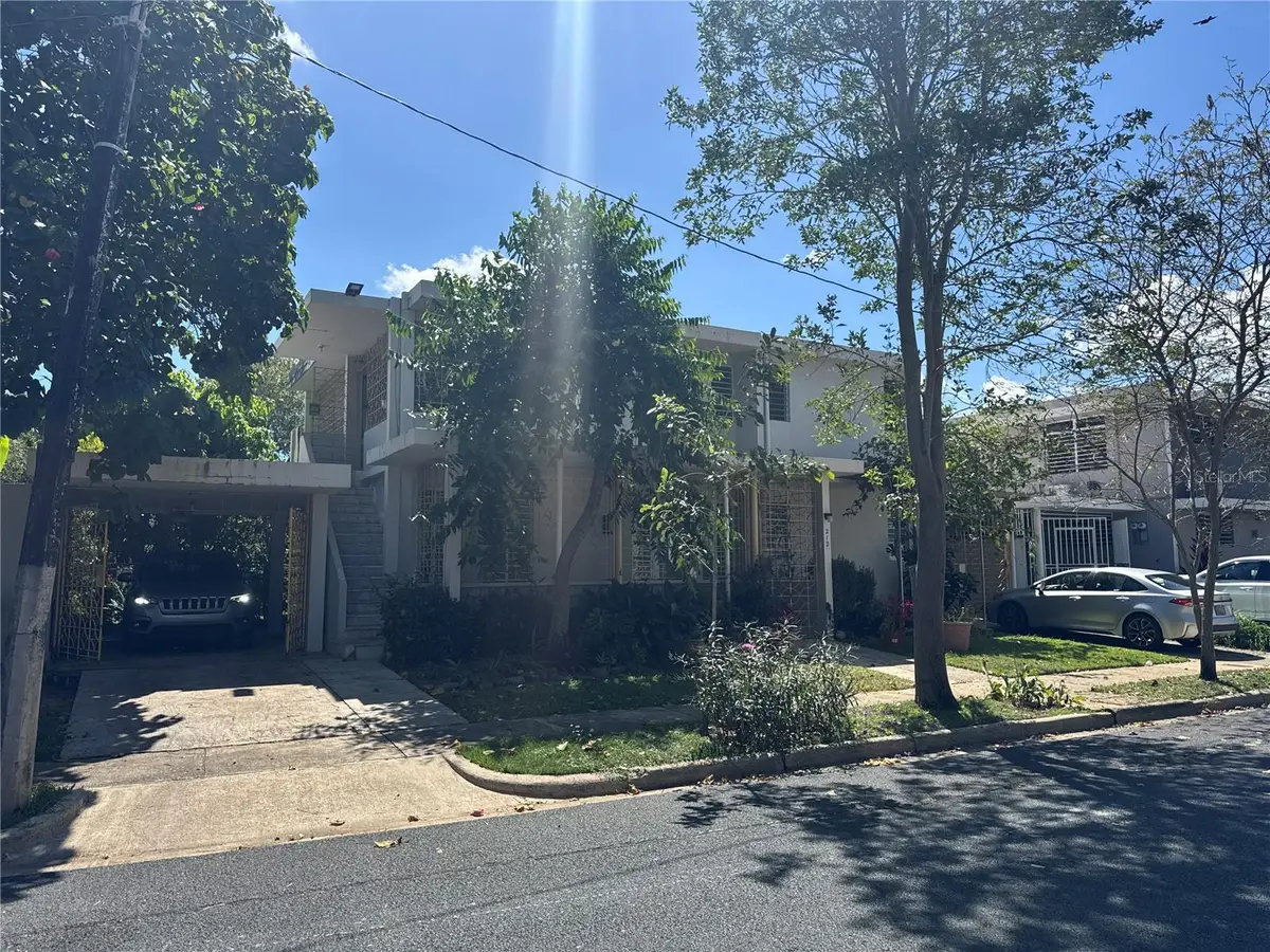 UNIVERSITY GARDENS Cornel #212, San Juan, PR 00927 - #1