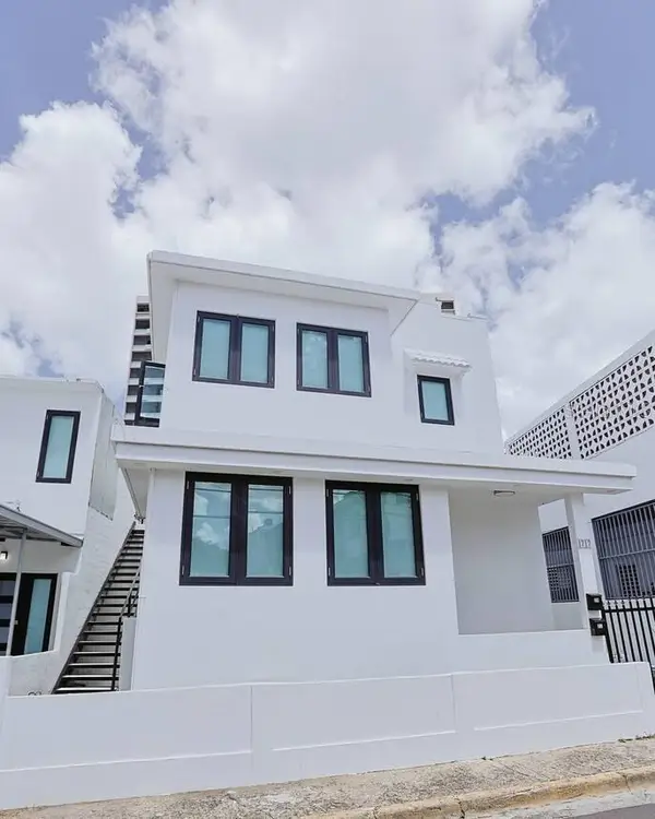 1717 Calle Colon, SANTURCE, PR 00911