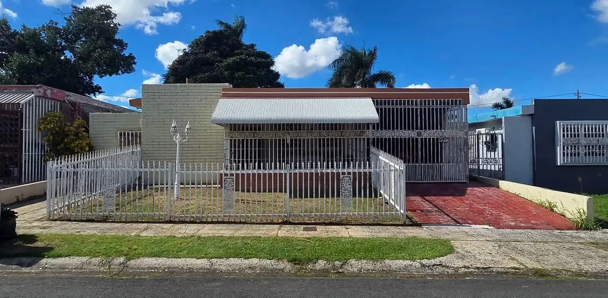 Calle 17 Y 10 Ext Villa Rica, Bayamon, PR 00956 - #1