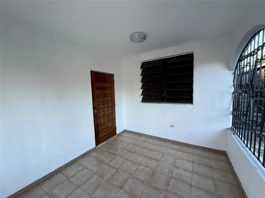 12 NE St Urb. Puerto Nuevo #1107, San Juan, PR 00920 - #3