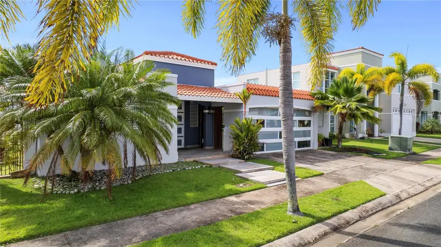 Estancias De Cerro Grodo Calle Plaza Fabian #63, Vega Alta, PR 00692 - #2