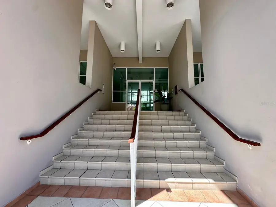 Cond. Torres del Escorial 4002 Ave. Jose De Diego #606, Carolina, PR 00984 - #3