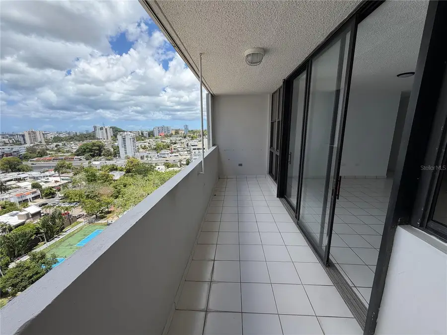 2736 Ave. Luis Vigoreaux #15-G, Guaynabo, PR 00966 - #2