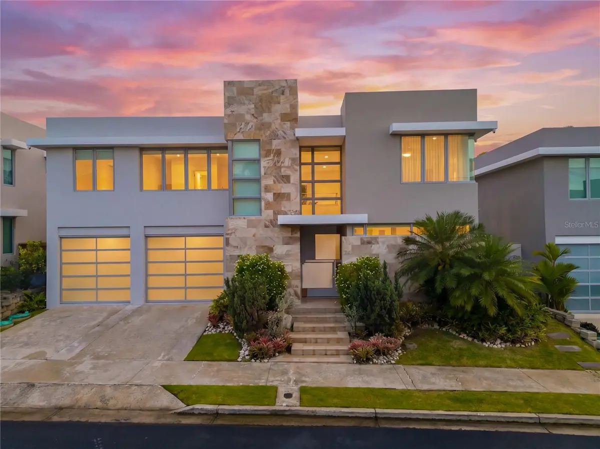 70 Calle Aquamarina, San Juan, PR 00926 - #1