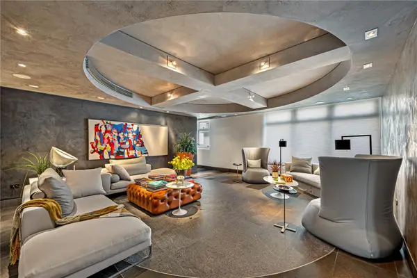 1800 Mcleary #PH 2, SAN JUAN, PR 00911