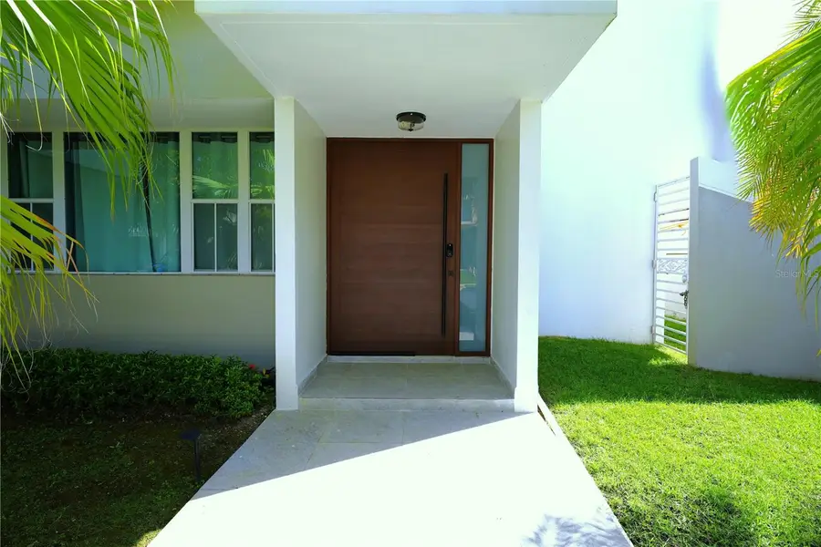 Address Withheld By Seller, Dorado, PR 00646 - #2