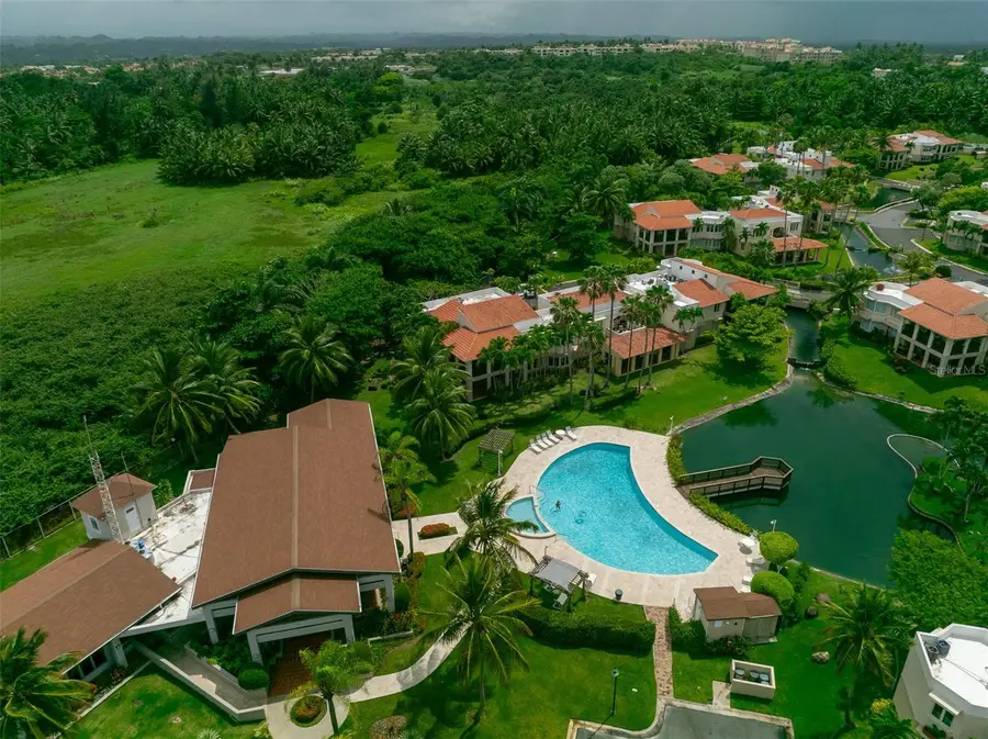 4 Lakeside Villas #04, Vega Alta, PR 00692 - #2