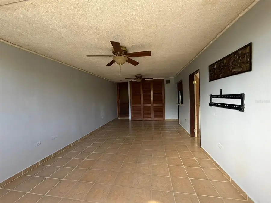 Cond. Intersuites 3000 Baldorioty #4, Carolina, PR 00979 - #2