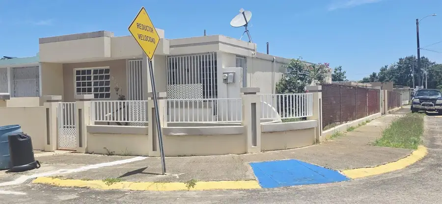 11 Calle 11 0-142, Urb, Villa Evangelina, Manati, PR 00674 - #3