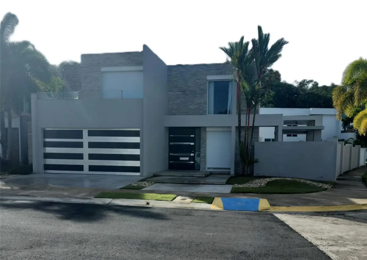 4 Adonidia #HH39, Bayamon, PR 00956 - #1