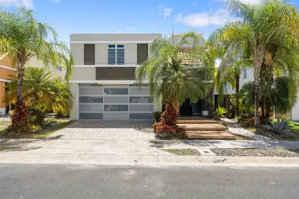 677 Paseo Los Corales I, Mar Indico St #F-11, DORADO, PR 00646