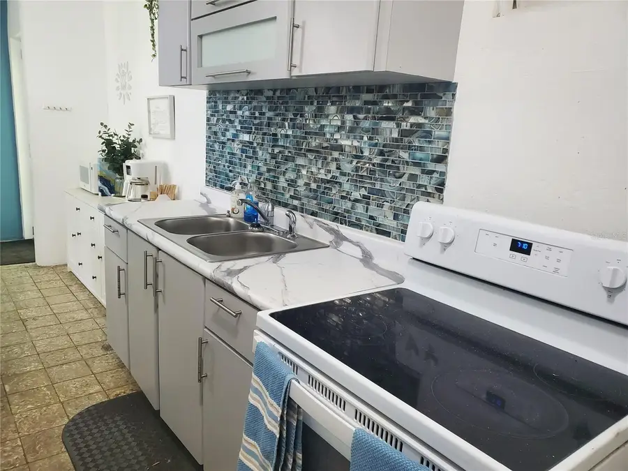 10 Calle Covalle Gandia Street #201 B, Arecibo, PR 00612 - #3