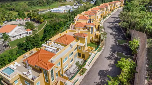Calle 10 E #202, RIO GRANDE, PR 00745