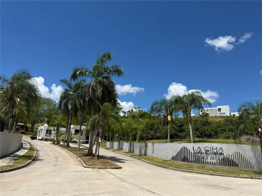 704 Murcia, La Cima Ii De Ciudad Jardin, Caguas, PR 00725 - #2