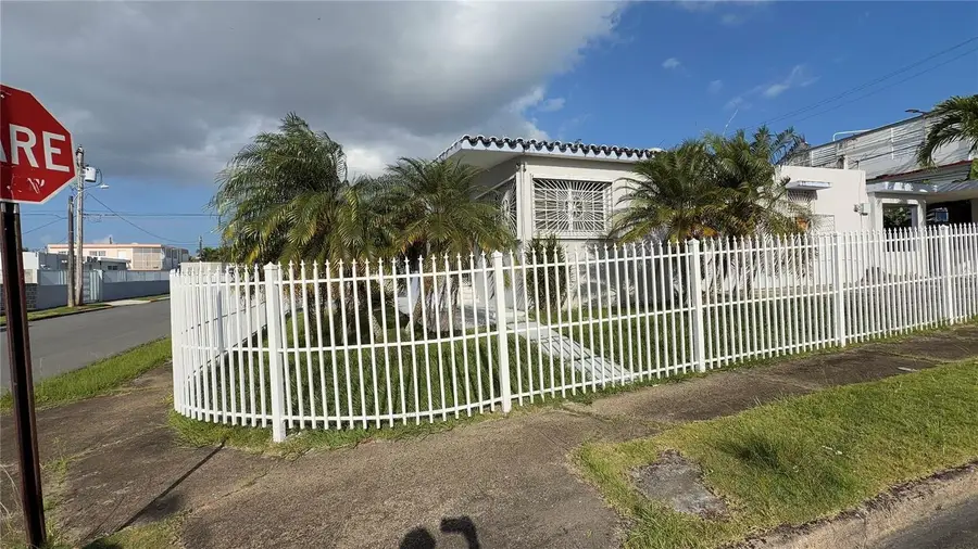 CALLE BECASINA E-32 Urb Country Club #926, San Juan, PR 00924 - #2