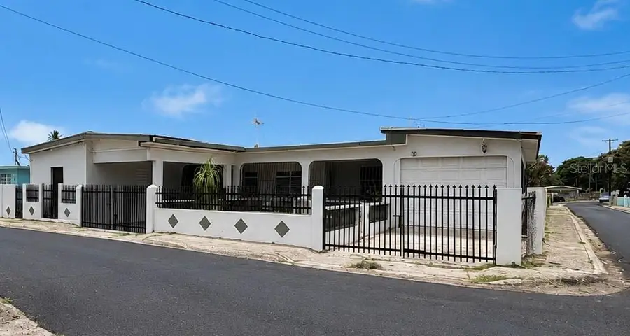 11 Singapur, Juana Diaz, PR 00795 - #2