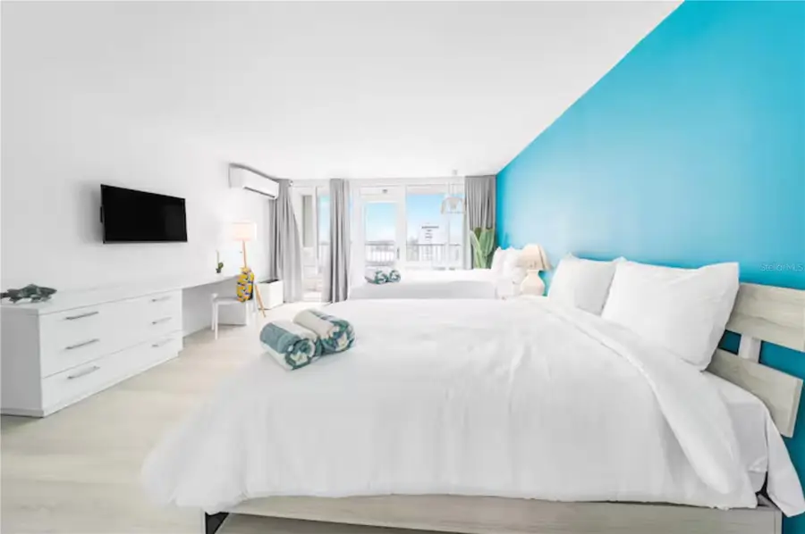 6165 Av. Isla Verde #659, Carolina, PR 00979 - #2