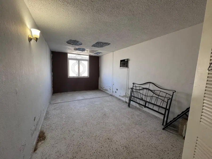 2S-2 Urb Metropolis, Carolina, PR 00987 - #3